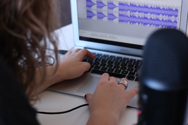 6 Audio-Visual Design Mistakes That Undermine Your Creative Projects